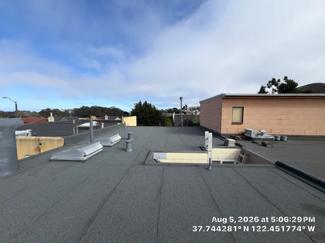 Image accompanying a ROOF EXPRESS Field Note about roof replacement for San Francisco, California.