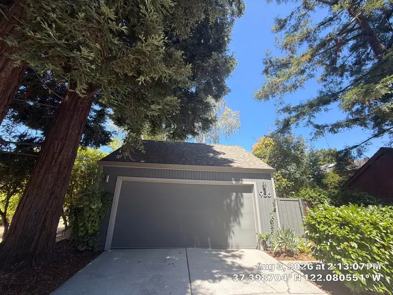 ROOF EXPRESS roofing crew job photo in Mountain View, CA (Aug 2026)